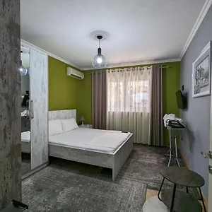 the-square-apartment.albaniahotels.org/